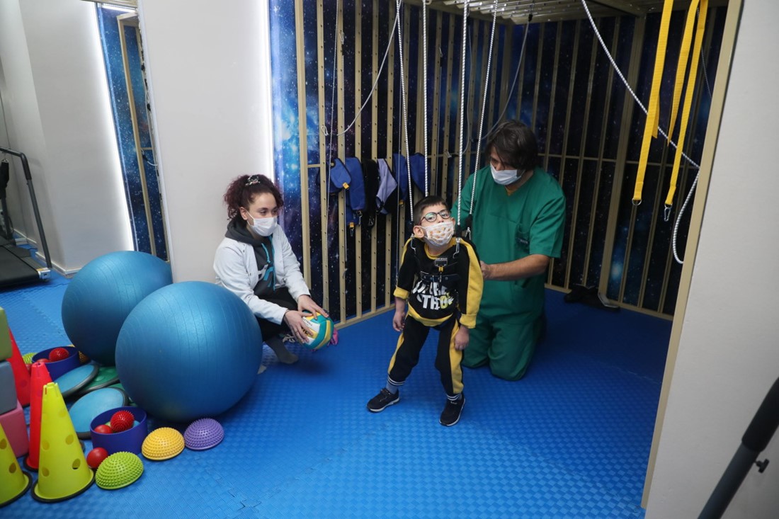 UZAY TERAPİSİ İLE TEDAVİYE DESTEK