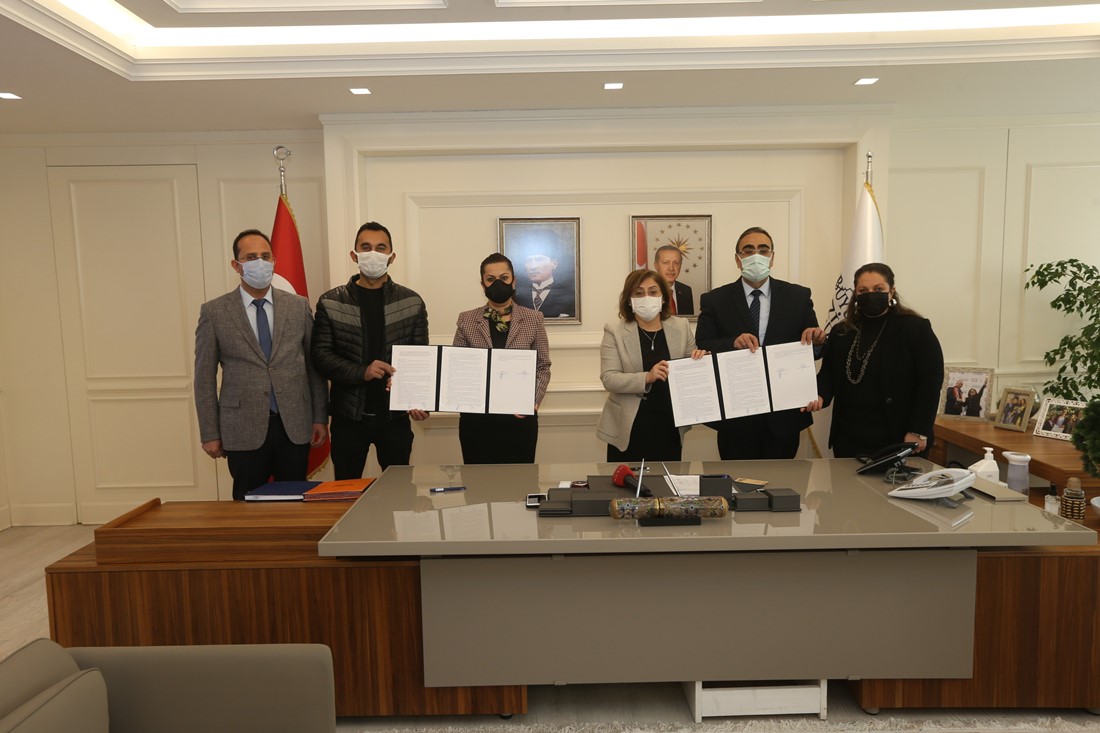 BAŞKAN ŞAHİN, DOĞAYI SEVMEYEN İNSANI DA SEVEMEZ