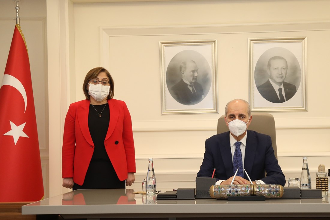 AK Parti Genel Başkanvekili Prof. Dr. Numan Kurtulmuş, Başkan Şahin `i ziyaret etti