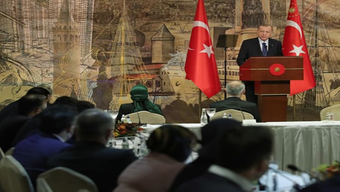 MESELESİ MİLLET VE MEMLEKET OLAN HERKESE KAPIMIZI AÇIK TUTMALIYIZ