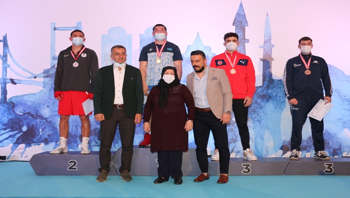 ULUSLARARASI İSTANBUL BOĞAZİÇİ BOKS TURNUVASI SONA ERDİ