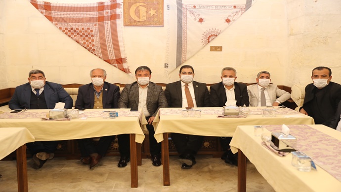 BAŞKAN CANPOLAT MUHTARLARLA BULUŞTU