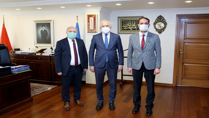Mustafa Sungur Ülger `den Vakıflar Genel Müdürü Burhan Ersoy `a Ziyaret