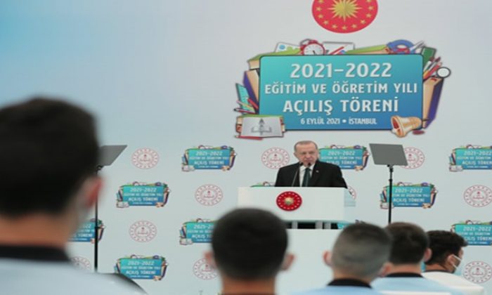 ÖĞRETMENLERİMİZİN HAKKINI ASLA ÖDEYEMEYİZ