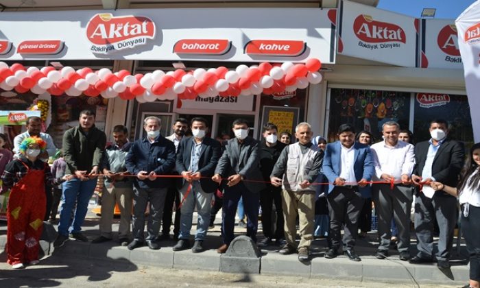 ÖZ AKTAT BAKLİYAT FABRİKA SATIŞ MAĞAZASI GÖRKEMLİ BİR ŞEKİLDE AÇILIŞI YAPILDI