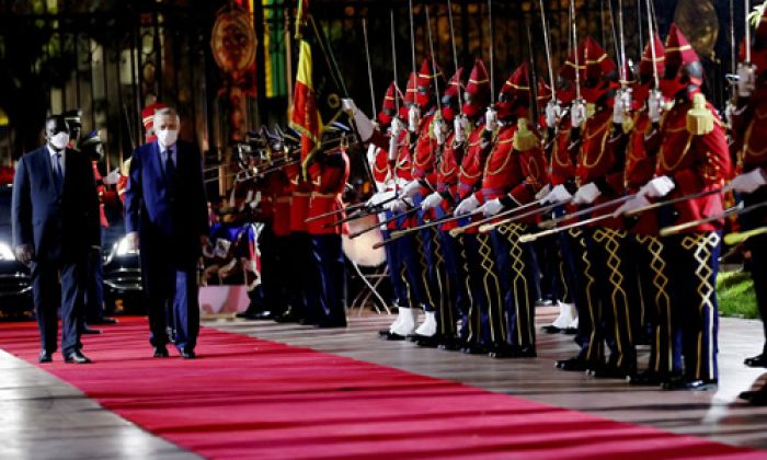 Cumhurbaşkanı Erdoğan, Senegal Cumhurbaşkanlığı Sarayı’nda