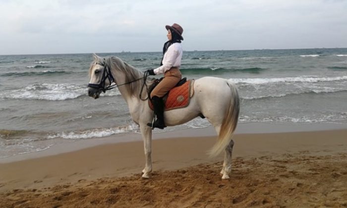 Dünyanın Dört Biryanından Gelen Turistler At Binmek İçin Soluğu At Çiftliğinde Alıyor