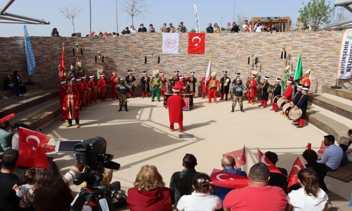 ŞANLIURFA’DA 11 NİSAN COŞKUSU DEVAM EDİYOR