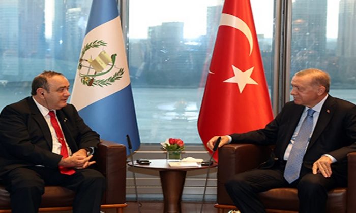 Cumhurbaşkanı Erdoğan, Guatemala Cumhurbaşkanı Giammattei ile görüştü