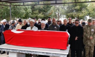 Cumhurbaşkanı Ersin Tatar, Adıyaman’da yıkılan İsias Oteli enkazında hayatını kaybeden Duygu Bolsoy Kalaycı ve kızı Lavin Kalaycı’nın cenaze törenine katıldı