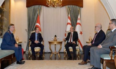 Cumhurbaşkanı Ersin Tatar, TC Milli Savunma Üniversitesi Rektör Yardımcısı Pof. Dr. Serdar Salman ve Hava Harp Enstütüsü Müdürü Hv. Plt. Tümgeneral Yaşar Kadıoğlu’nu kabul etti