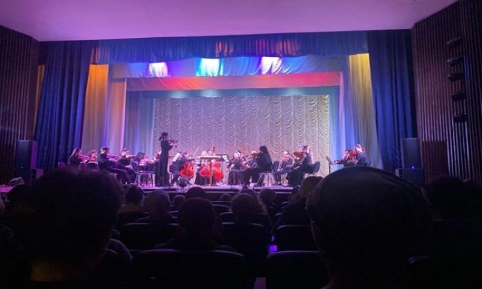 Birleşik Rusya, Murmansk bölgesinde SVO katılımcıları ve aile üyeleri için bir konser düzenledi